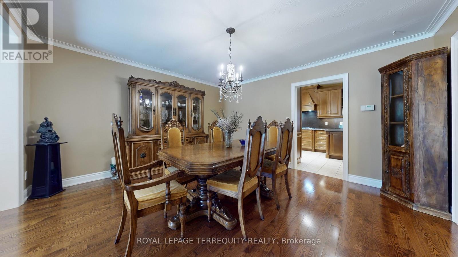 134 Hadrian Drive, Toronto, Ontario  M9W 1V4 - Photo 17 - W12990898