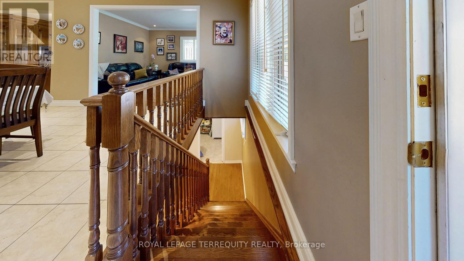 134 Hadrian Drive, Toronto, Ontario  M9W 1V4 - Photo 31 - W12990898