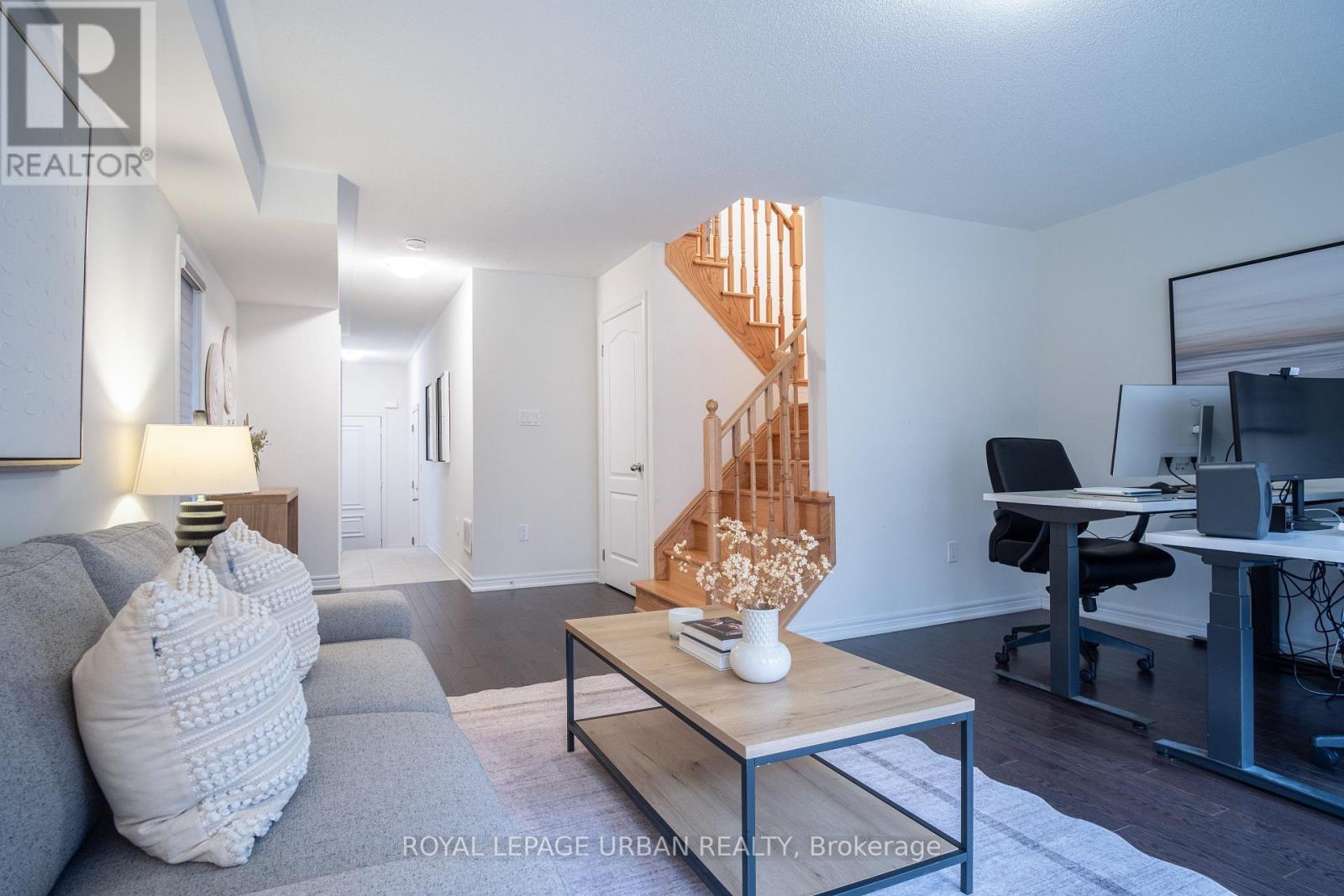 3963 Lodi Road, Burlington, Ontario  L7M 0Z7 - Photo 4 - W12990912