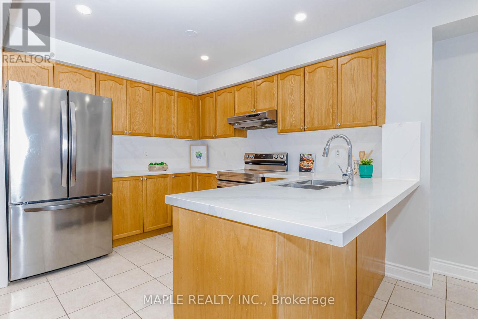 48 Trumpet Valley Boulevard, Brampton, Ontario L7A 3N8 - Photo 17 - W12990928