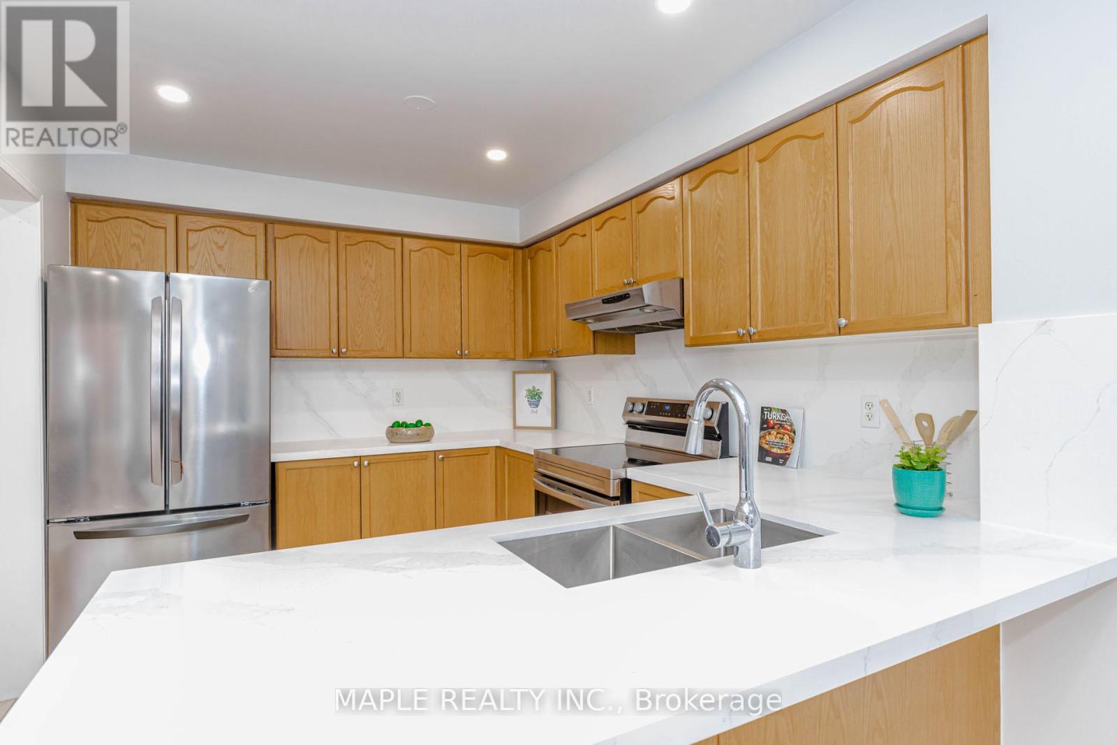 48 Trumpet Valley Boulevard, Brampton, Ontario L7A 3N8 - Photo 20 - W12990928