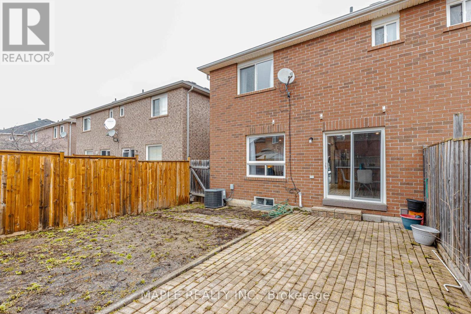 48 Trumpet Valley Boulevard, Brampton, Ontario L7A 3N8 - Photo 49 - W12990928