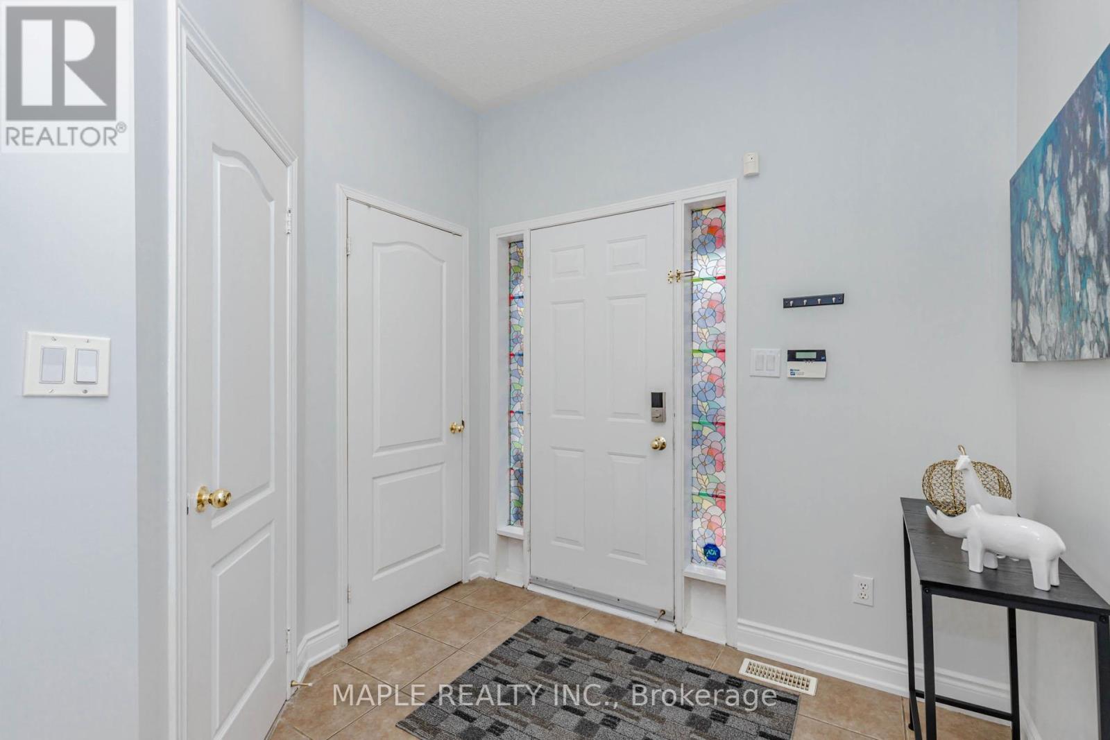 48 Trumpet Valley Boulevard, Brampton, Ontario L7A 3N8 - Photo 6 - W12990928