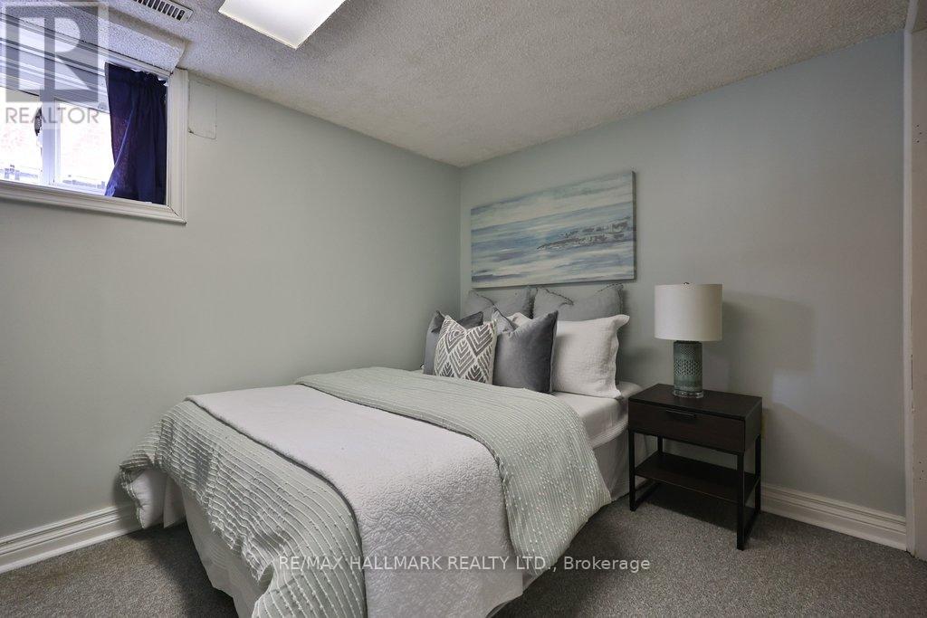 116 Mill Street S, Brampton, Ontario  L6Y 1T3 - Photo 22 - W12990954