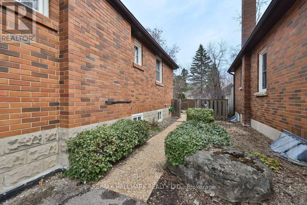 116 Mill Street S, Brampton, Ontario  L6Y 1T3 - Photo 25 - W12990954