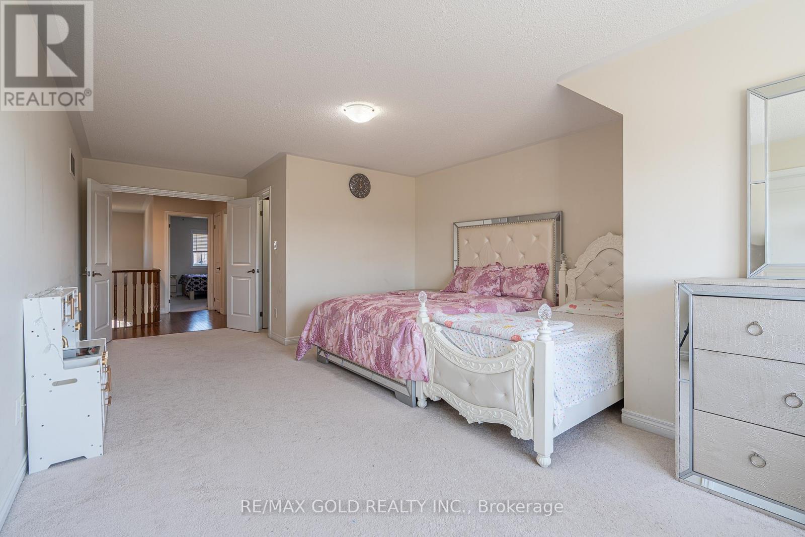 36 Naperton Drive, Brampton, Ontario  L6R 0Z5 - Photo 19 - W12991022