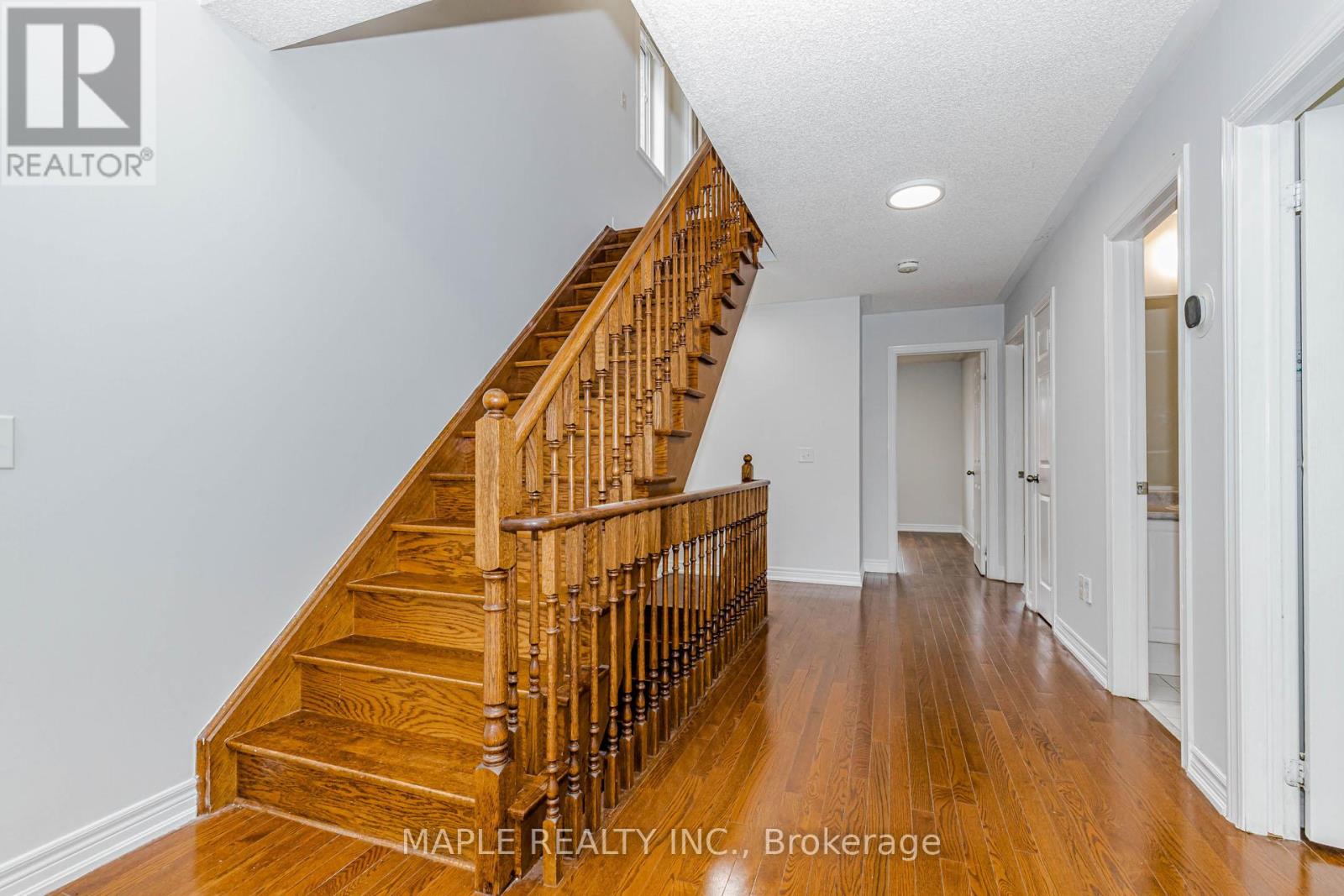 10 Eastlake Road, Brampton, Ontario L7A 3S2 - Photo 24 - W12991038