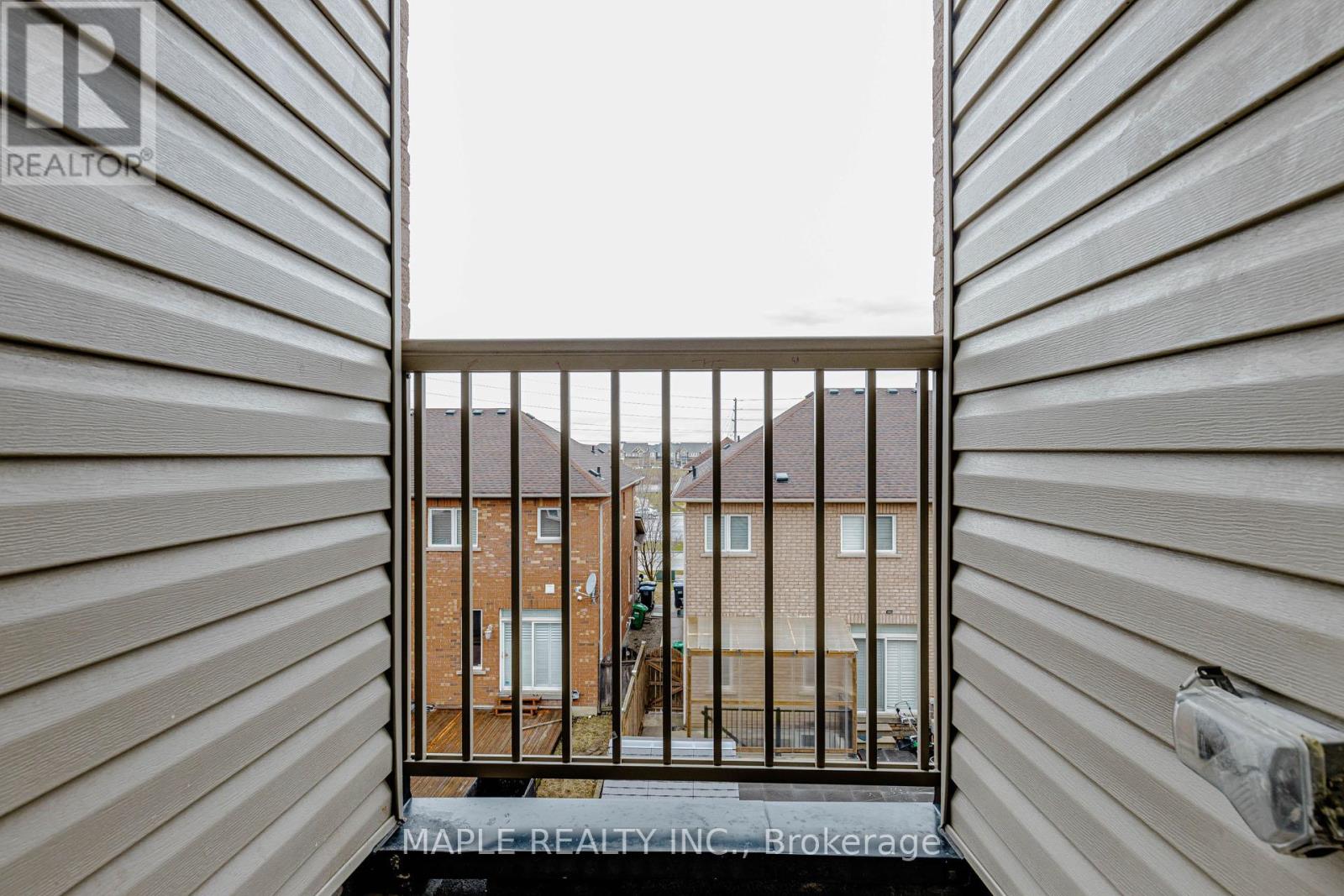 10 Eastlake Road, Brampton, Ontario L7A 3S2 - Photo 36 - W12991038