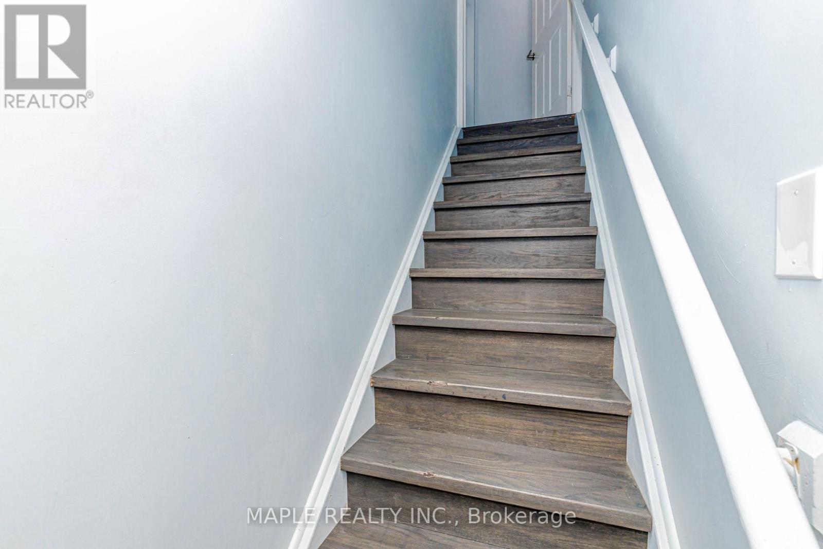 10 Eastlake Road, Brampton, Ontario L7A 3S2 - Photo 40 - W12991038