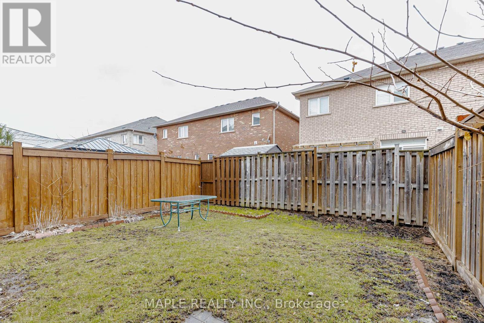 10 Eastlake Road, Brampton, Ontario L7A 3S2 - Photo 49 - W12991038