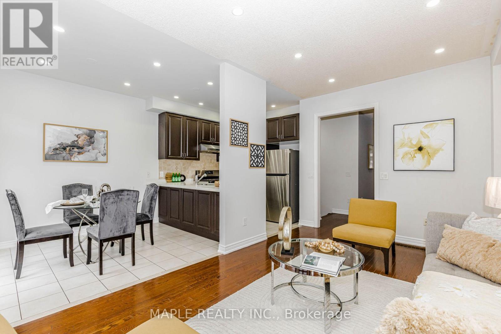 10 Eastlake Road, Brampton, Ontario L7A 3S2 - Photo 9 - W12991038