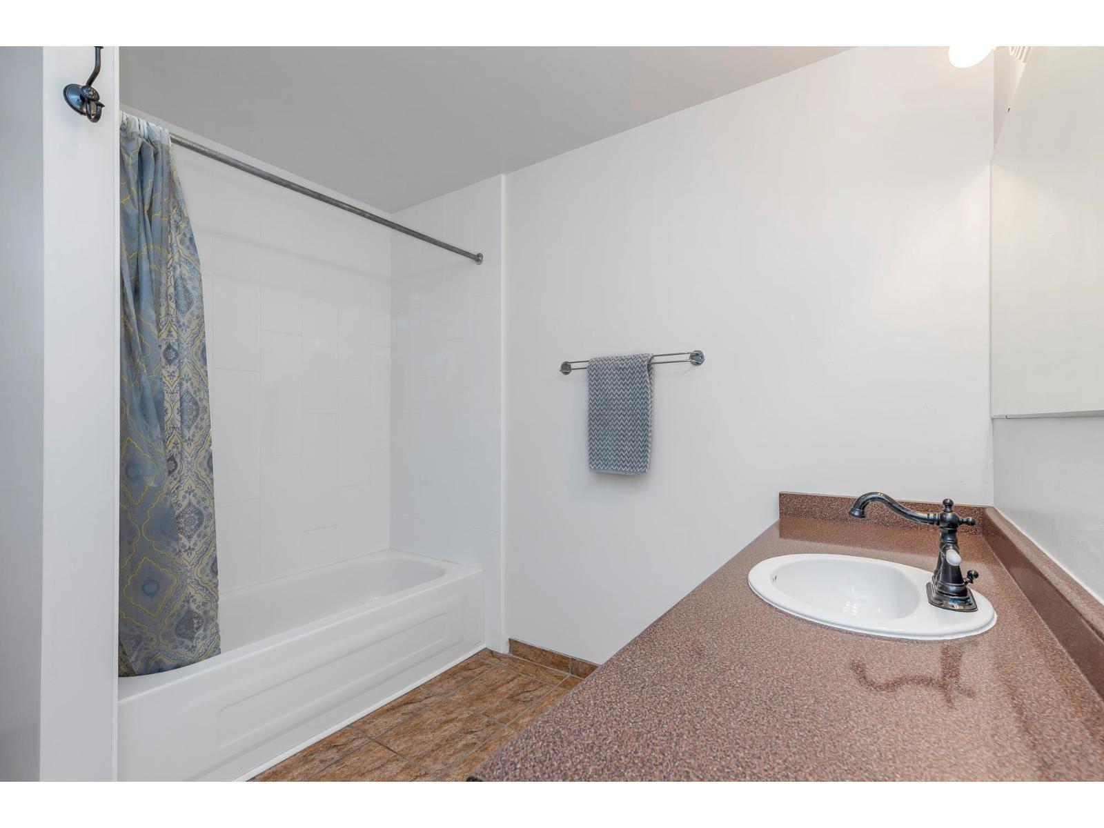 7958 Taulbut Street, Mission, British Columbia V2V 3W7 - Photo 20 - R3108577