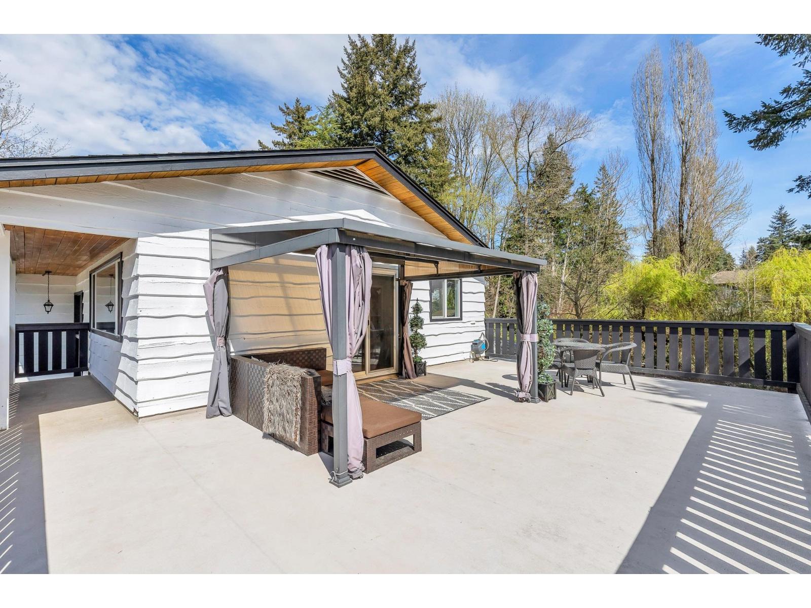 7958 Taulbut Street, Mission, British Columbia V2V 3W7 - Photo 34 - R3108577