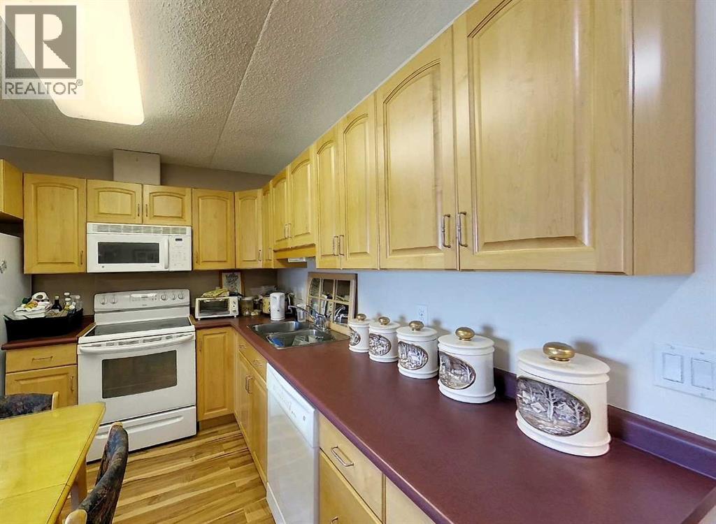 302, 777 48 Street, Edson, Alberta  T7E 1Z6 - Photo 5 - A2148525