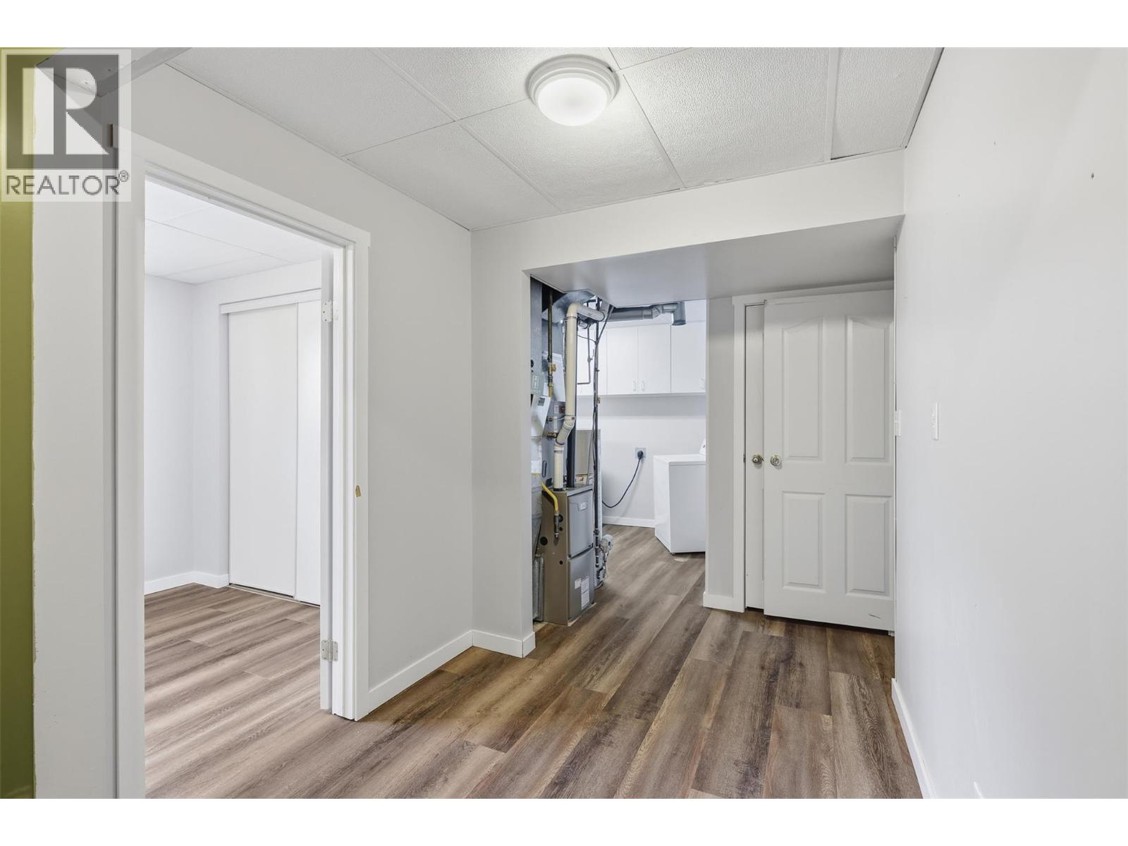 383 Hollyburn Drive, Kamloops, British Columbia  V2E 1Y9 - Photo 28 - 10372104