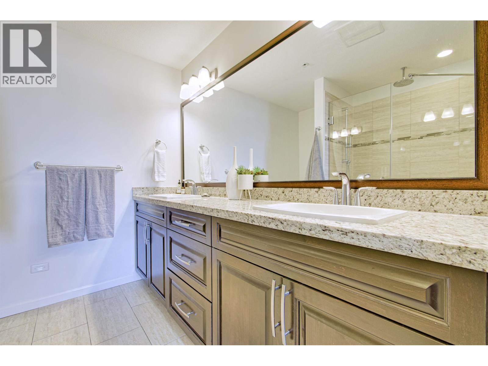 211 12655 190a Street, Pitt Meadows, British Columbia  V3Y 0E9 - Photo 17 - R3109719