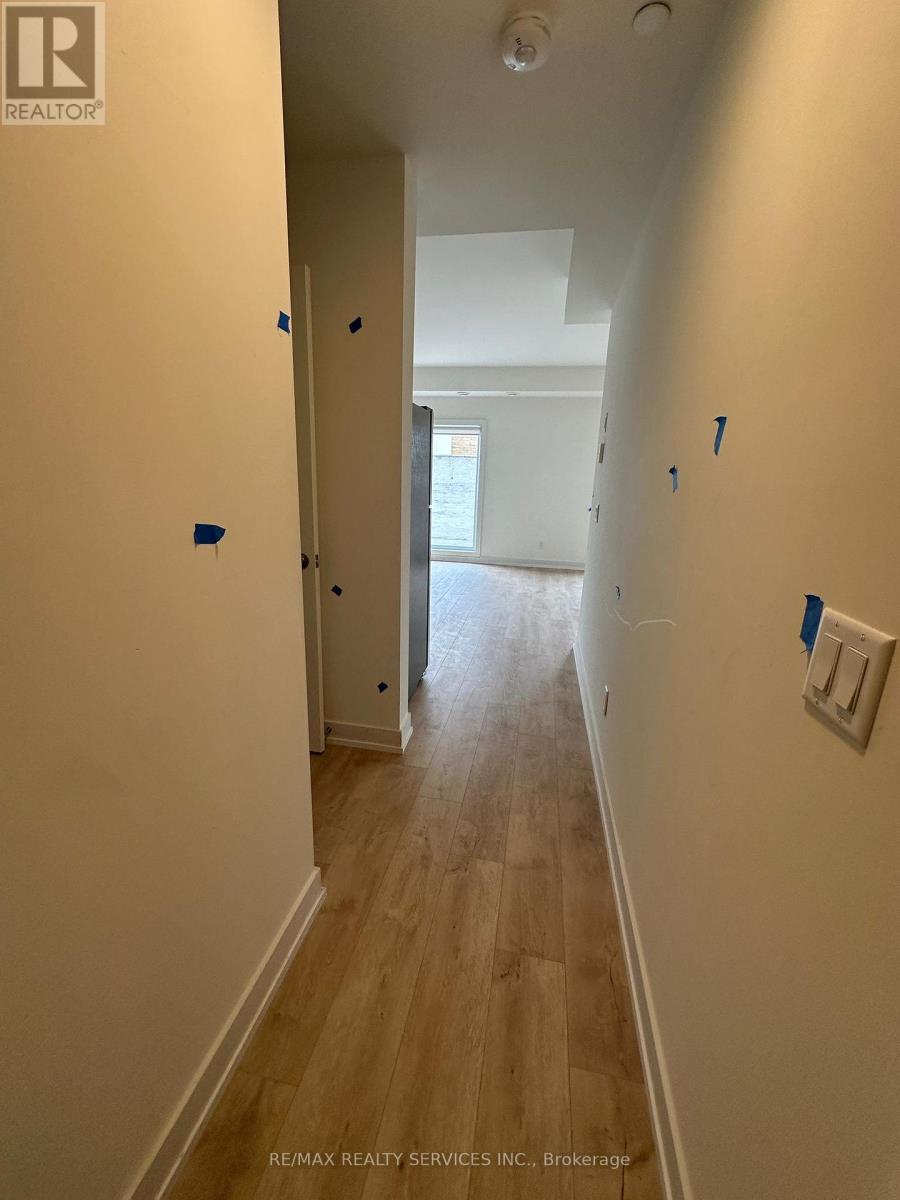 315b - 16 Melbourne Avenue, St. Catharines, Ontario  L2P 0G5 - Photo 8 - X12990730