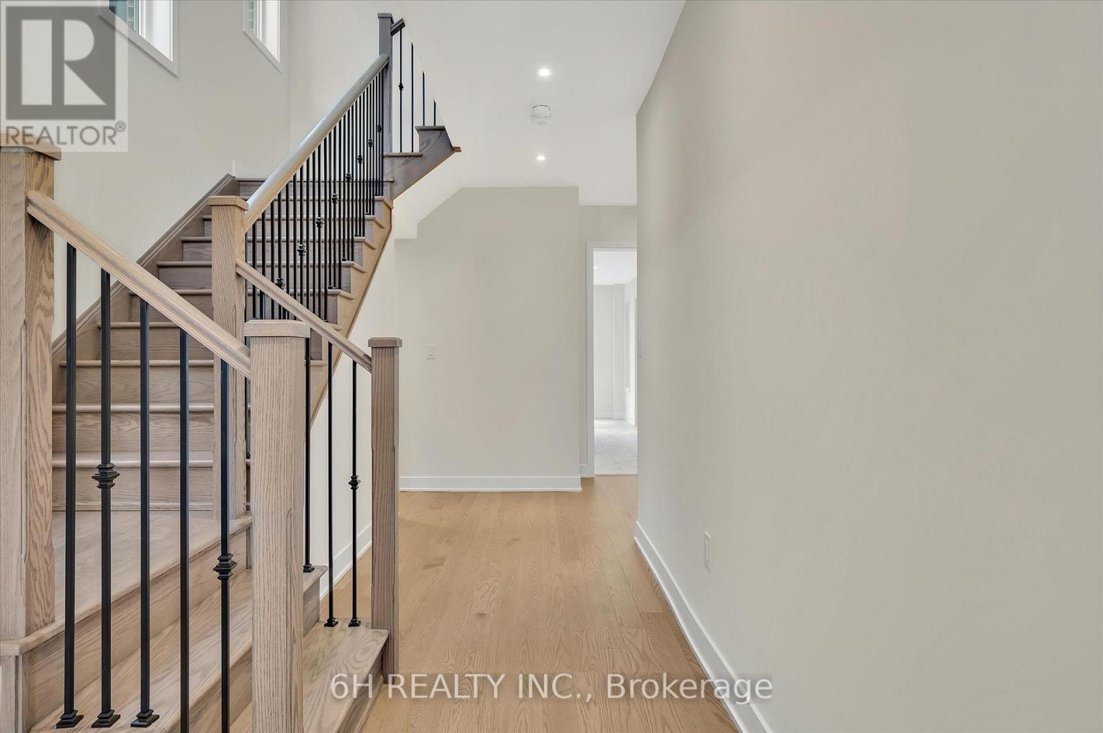 816 Griffin Trail, Peterborough, Ontario  K9K 0J4 - Photo 3 - X12990922