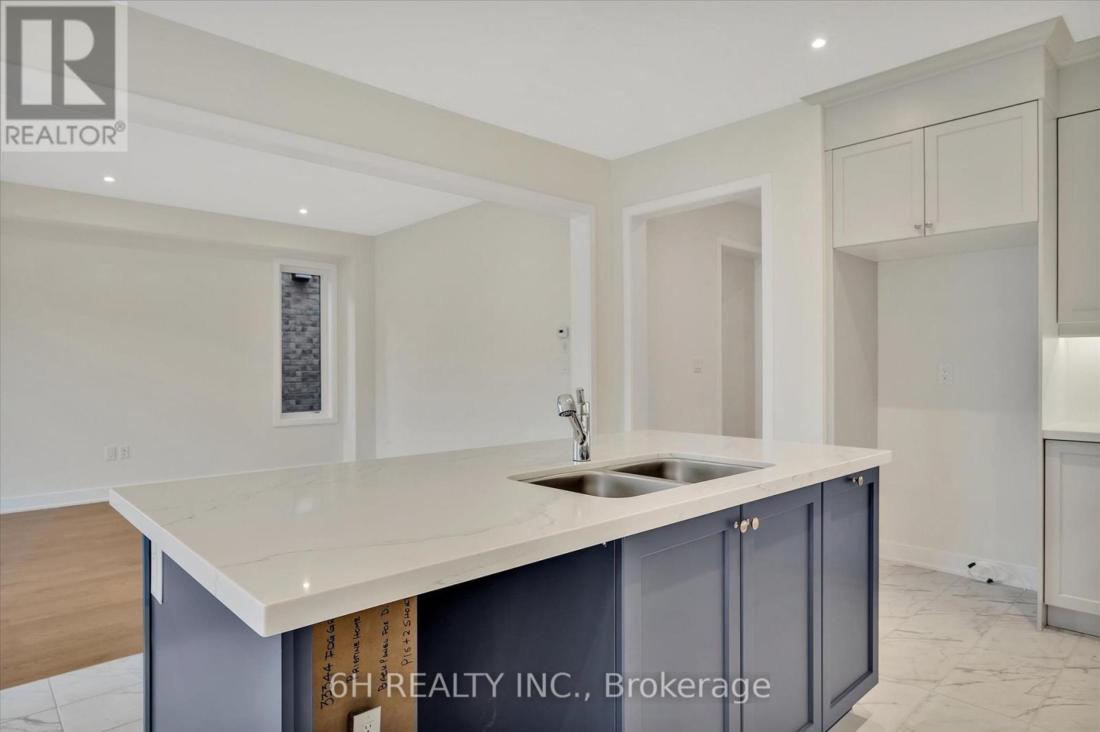 816 Griffin Trail, Peterborough, Ontario  K9K 0J4 - Photo 6 - X12990922