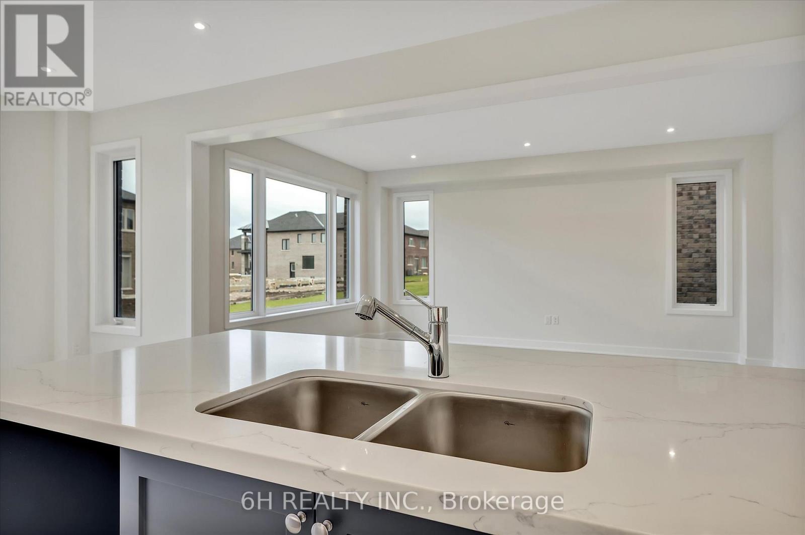 816 Griffin Trail, Peterborough, Ontario  K9K 0J4 - Photo 9 - X12990922