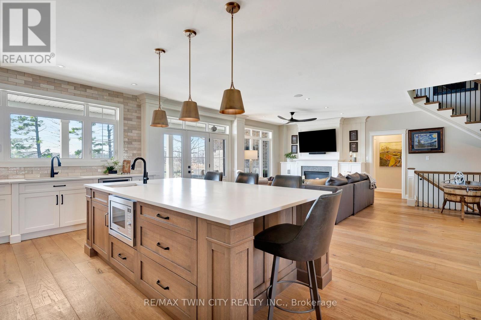 42 Parsonage Road, Hamilton, Ontario  N3T 5M1 - Photo 12 - X12990940