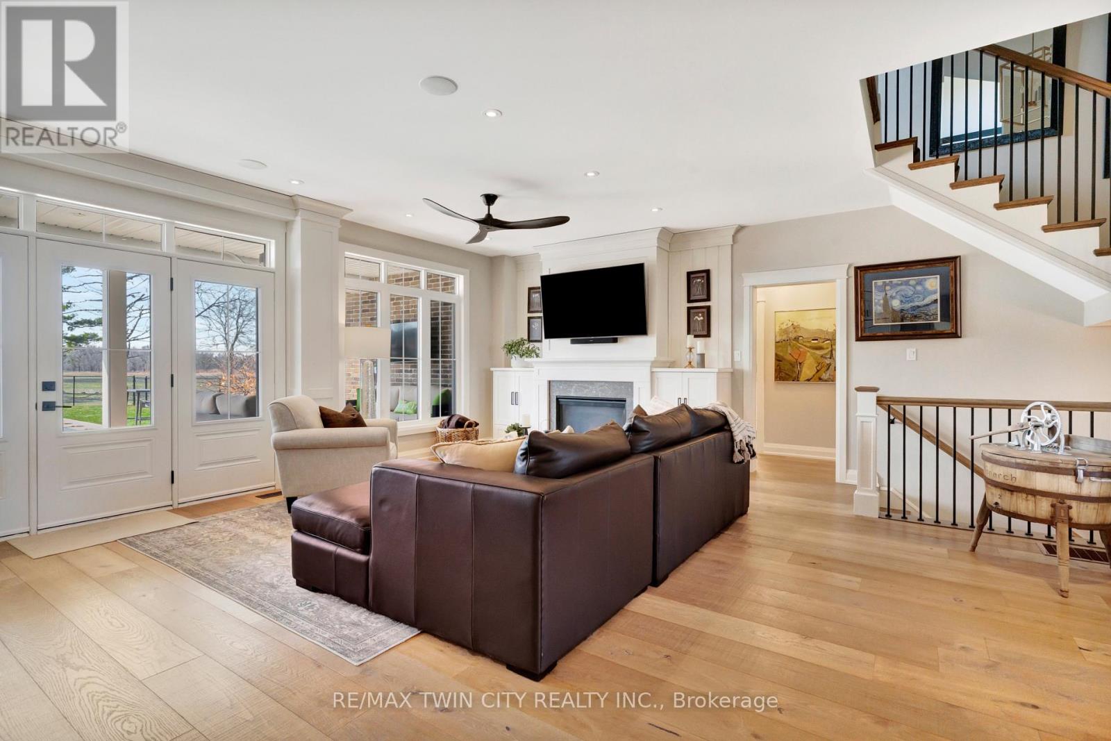 42 Parsonage Road, Hamilton, Ontario  N3T 5M1 - Photo 7 - X12990940