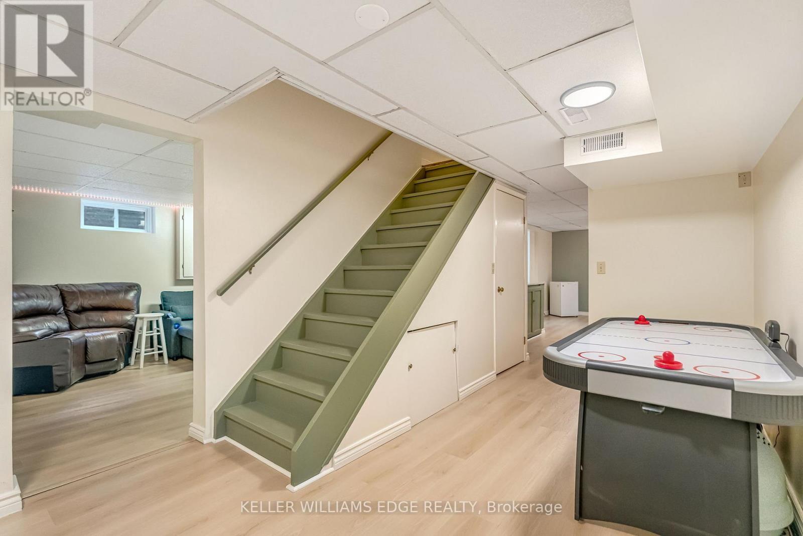 70 Strawberry Drive, Hamilton, Ontario  L8E 4R4 - Photo 32 - X12990948