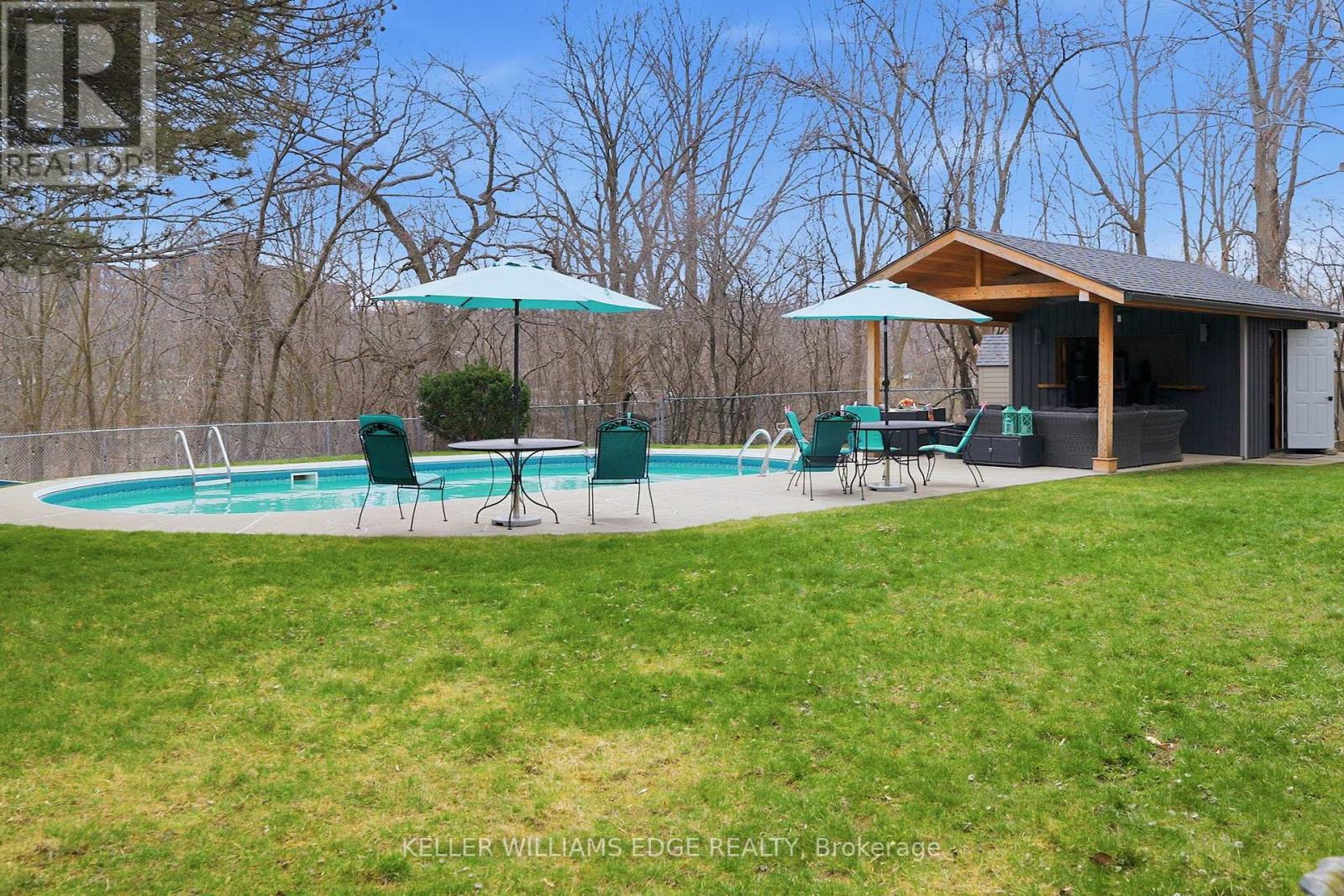 70 Strawberry Drive, Hamilton, Ontario  L8E 4R4 - Photo 40 - X12990948