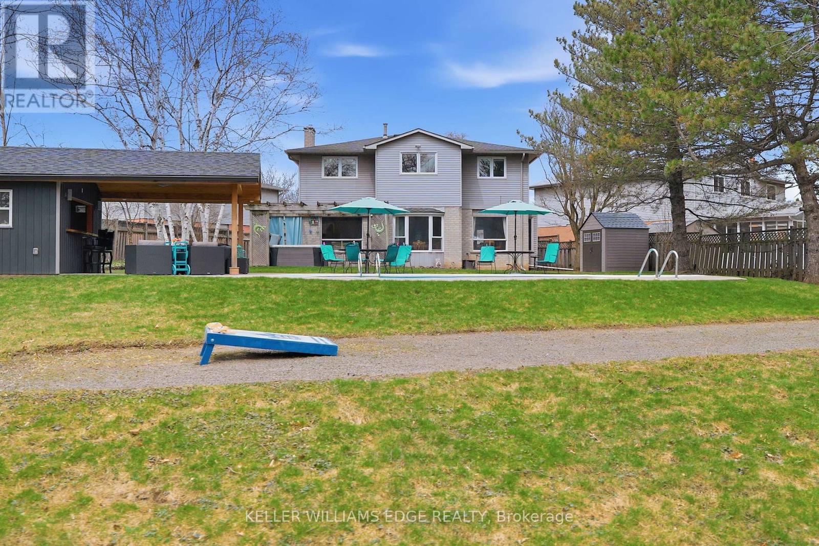 70 Strawberry Drive, Hamilton, Ontario  L8E 4R4 - Photo 44 - X12990948