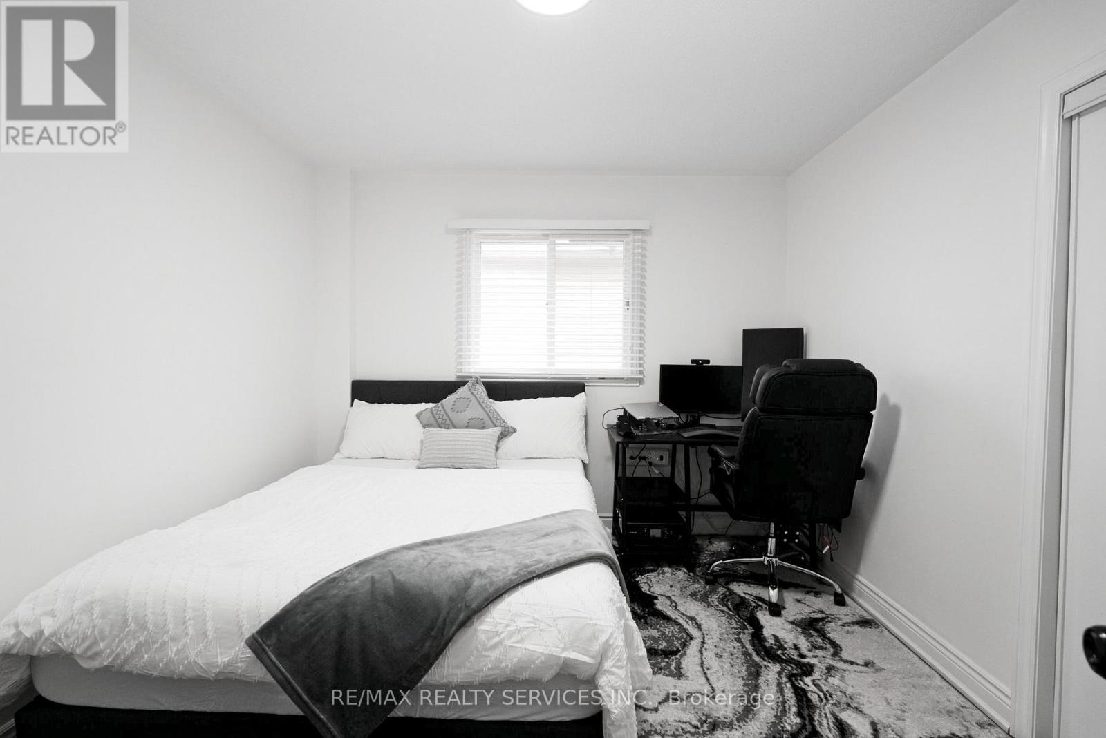 8 Yeoman Drive, Brantford, Ontario  N3R 7S8 - Photo 29 - X12991010