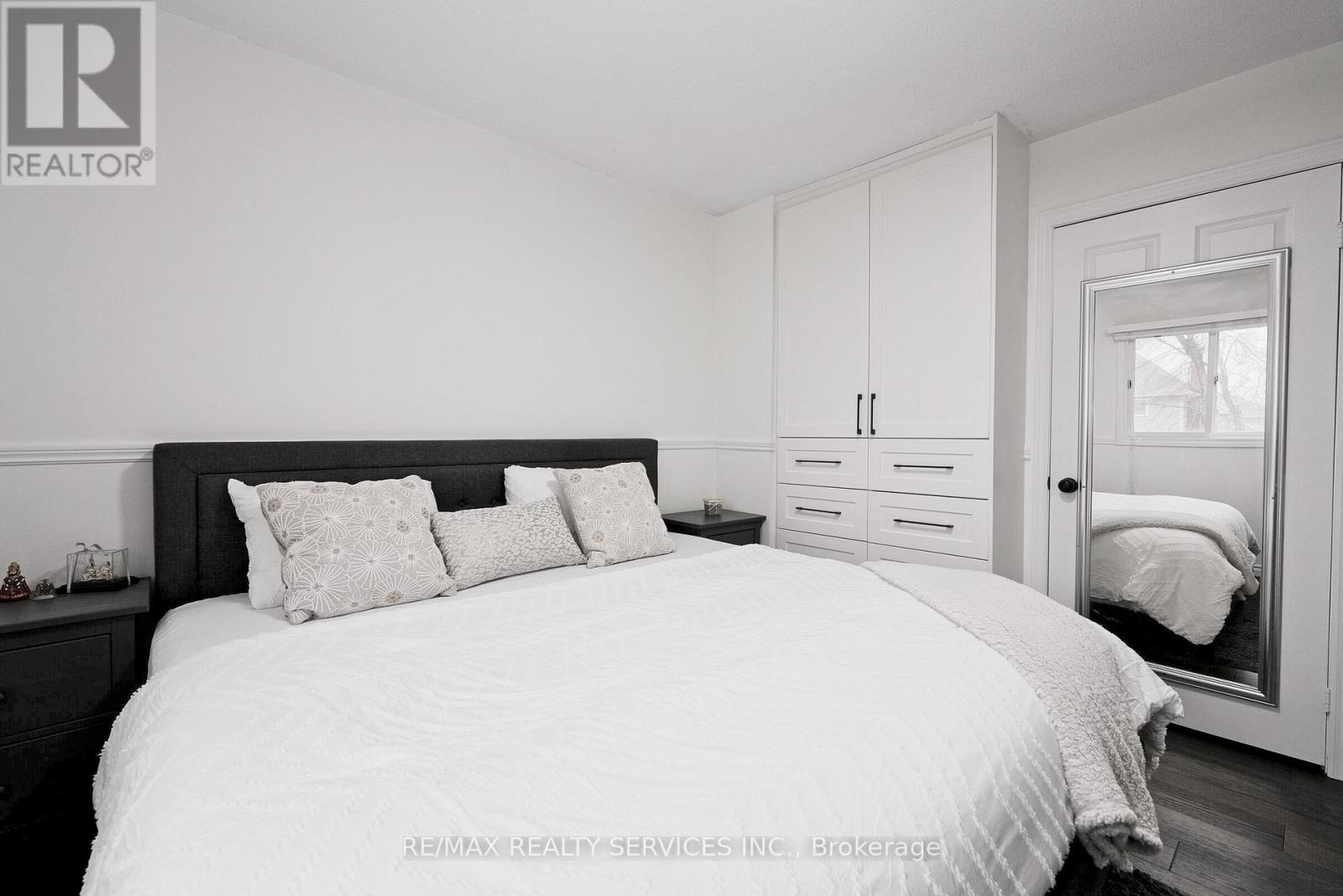 8 Yeoman Drive, Brantford, Ontario  N3R 7S8 - Photo 30 - X12991010