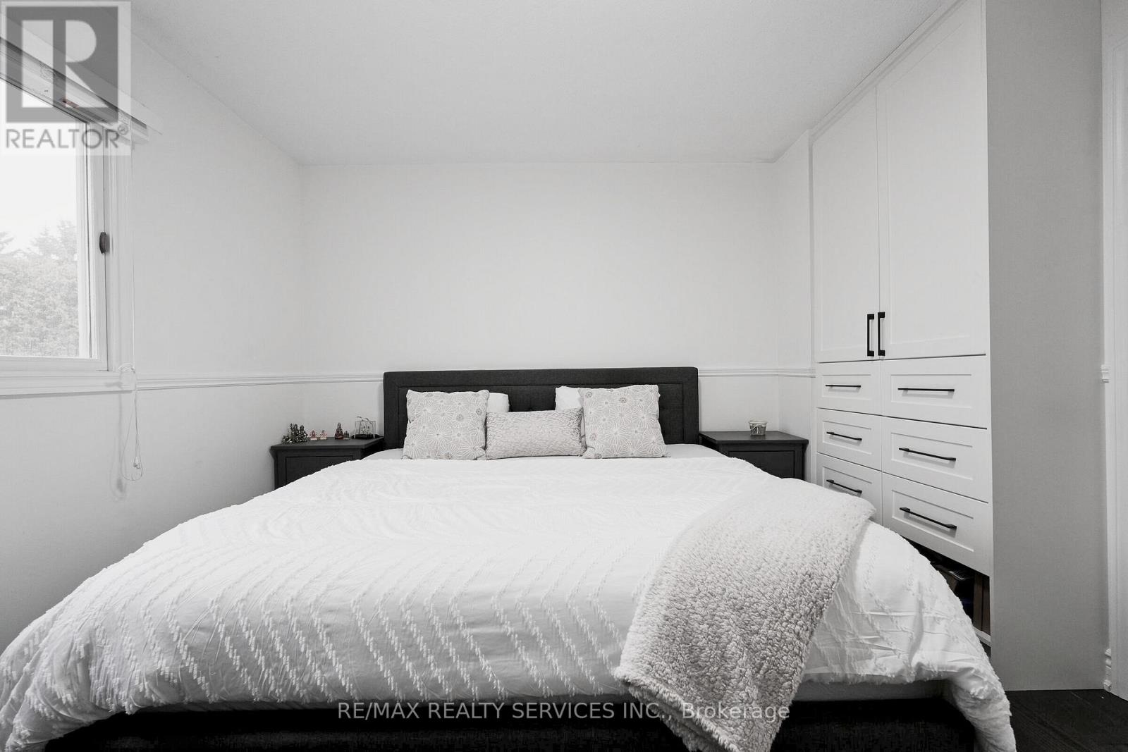 8 Yeoman Drive, Brantford, Ontario  N3R 7S8 - Photo 31 - X12991010