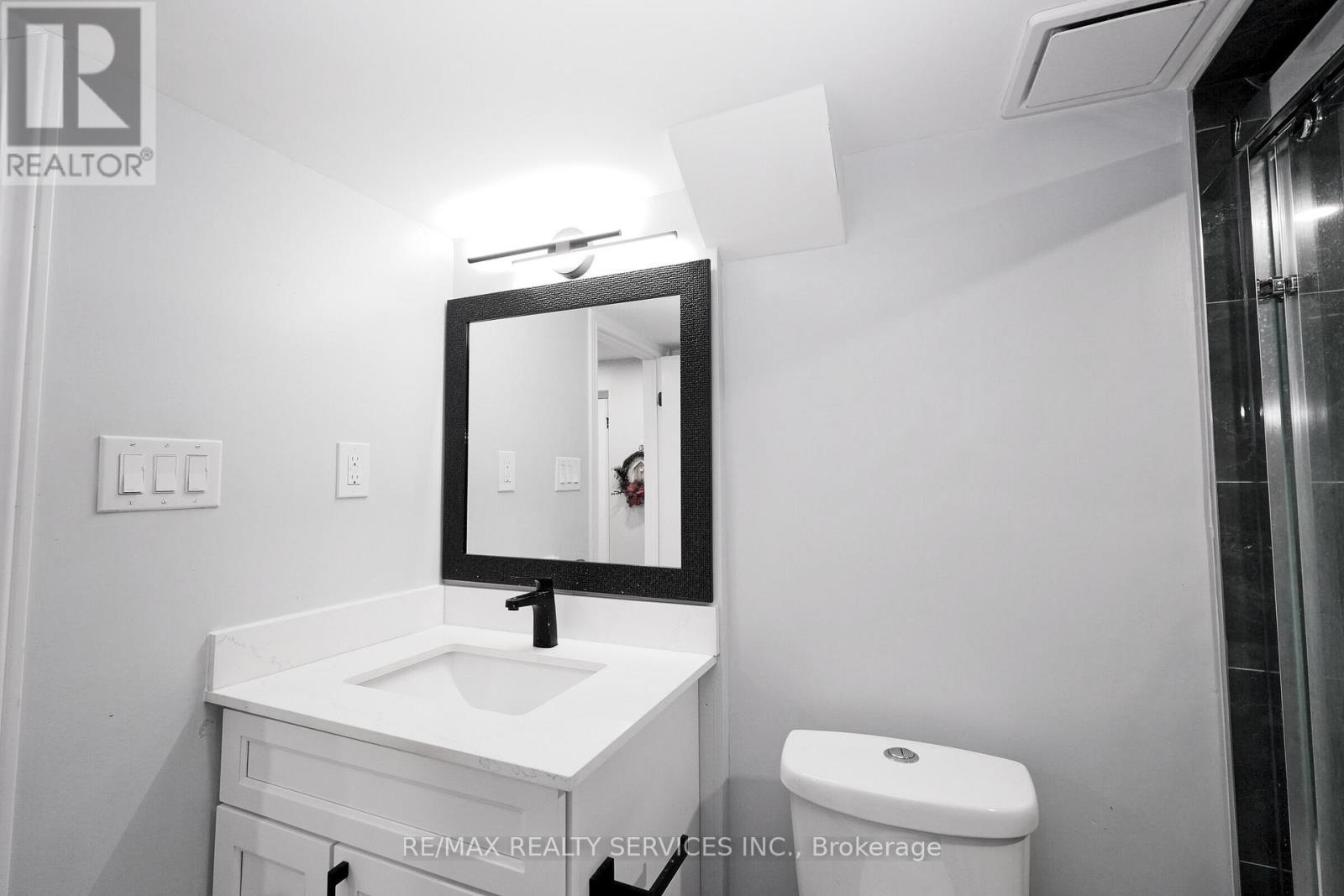 8 Yeoman Drive, Brantford, Ontario  N3R 7S8 - Photo 43 - X12991010