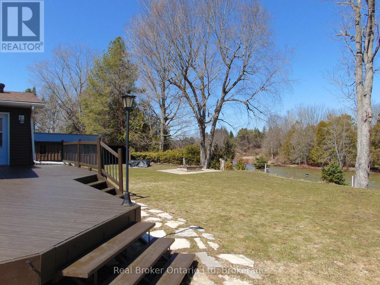 16 Twin River Drive N, South Bruce Peninsula, Ontario  N0H 2T0 - Photo 3 - X12927748