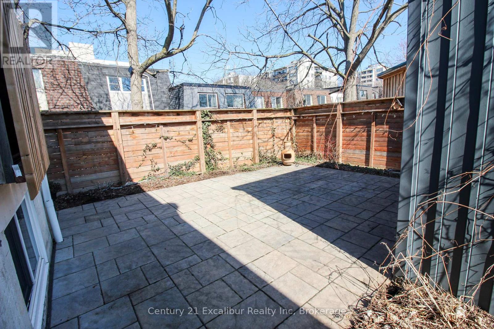 881 Lawrence Road, Hamilton, Ontario  L8K 2A4 - Photo 10 - X12973214