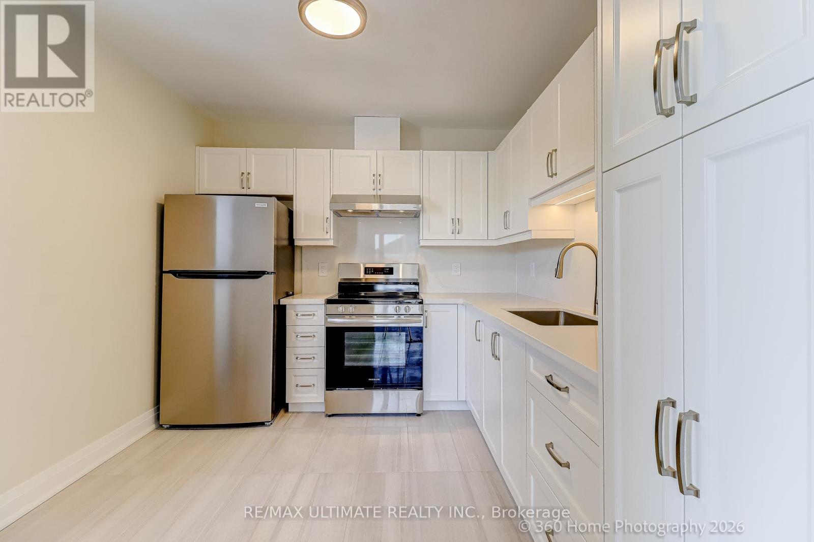 53 Virginia Avenue, Toronto, Ontario  M4C 3H3 - Photo 8 - E12831602