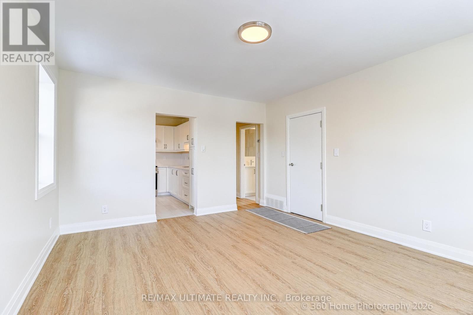 53 Virginia Avenue, Toronto, Ontario  M4C 3H3 - Photo 5 - E12831602