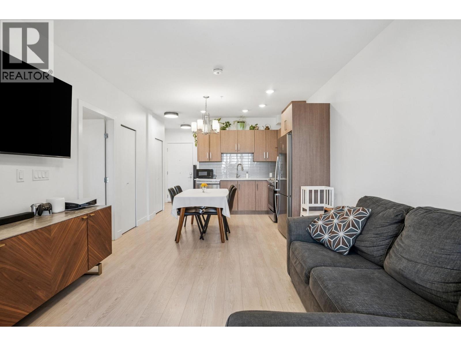 205 2889 E 1st Avenue, Vancouver, British Columbia V5M 0G2 - Photo 13 - R3110261