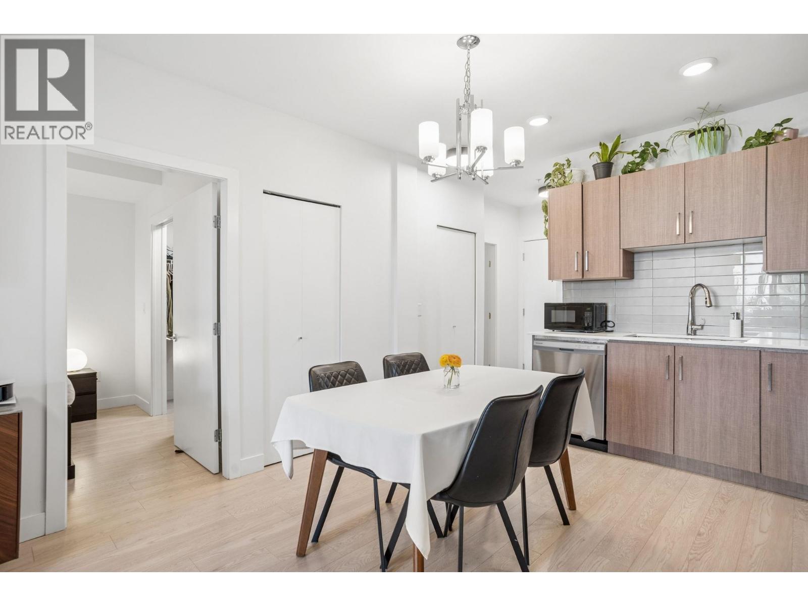 205 2889 E 1st Avenue, Vancouver, British Columbia V5M 0G2 - Photo 16 - R3110261