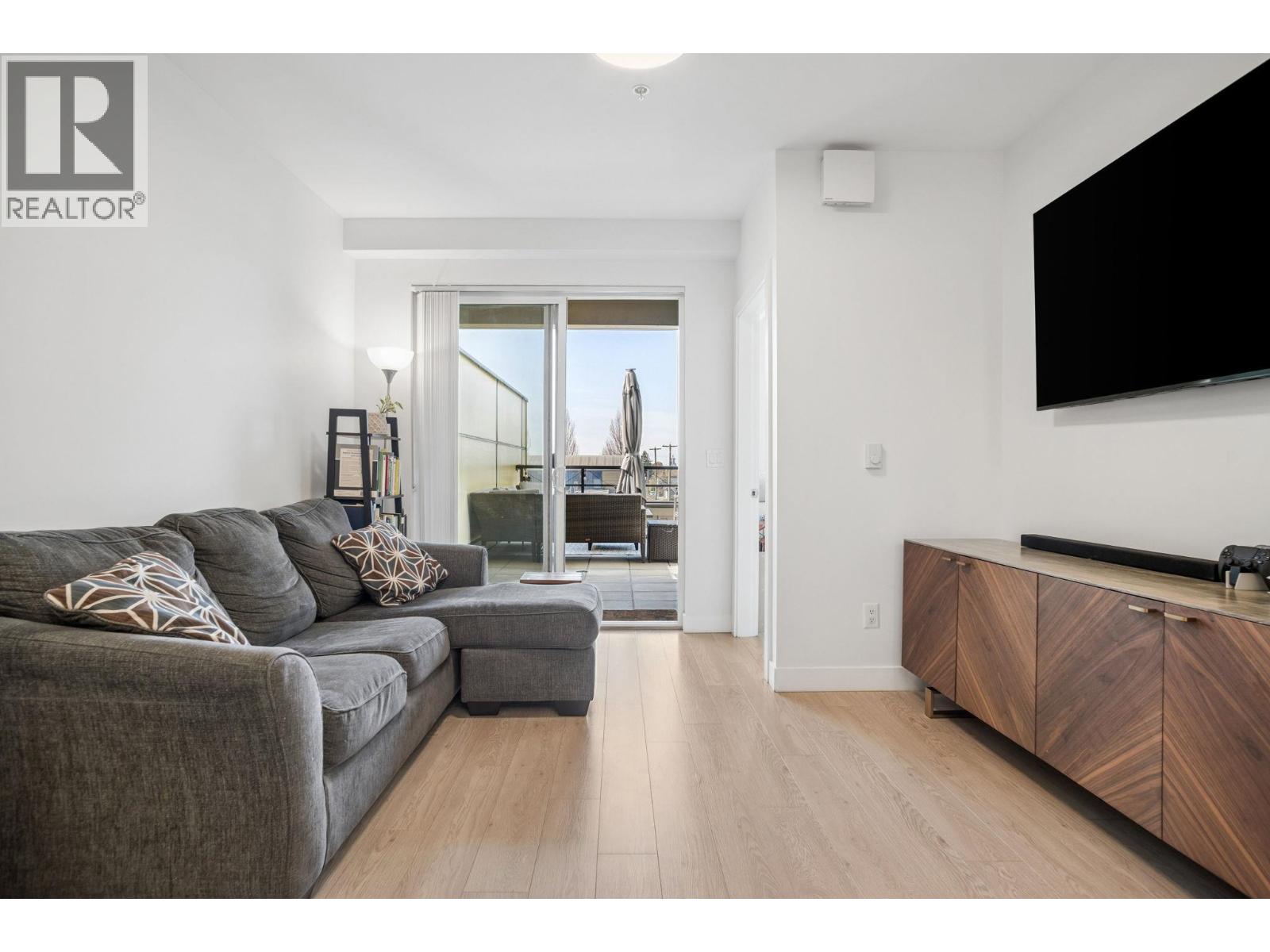 205 2889 E 1st Avenue, Vancouver, British Columbia V5M 0G2 - Photo 6 - R3110261