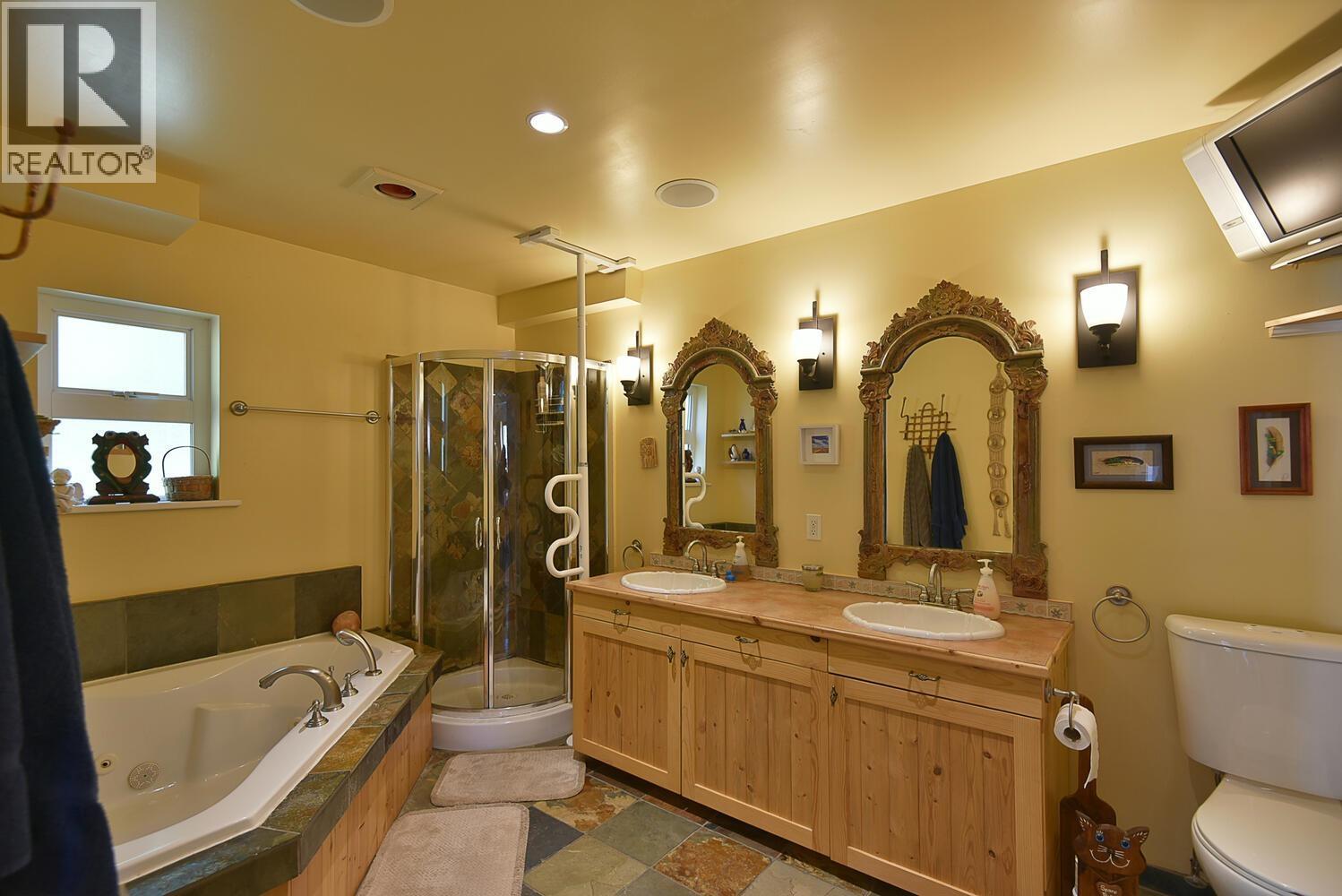 6508 Lynnwood Court, Sechelt, British Columbia  V7Z 0S9 - Photo 13 - R3110254