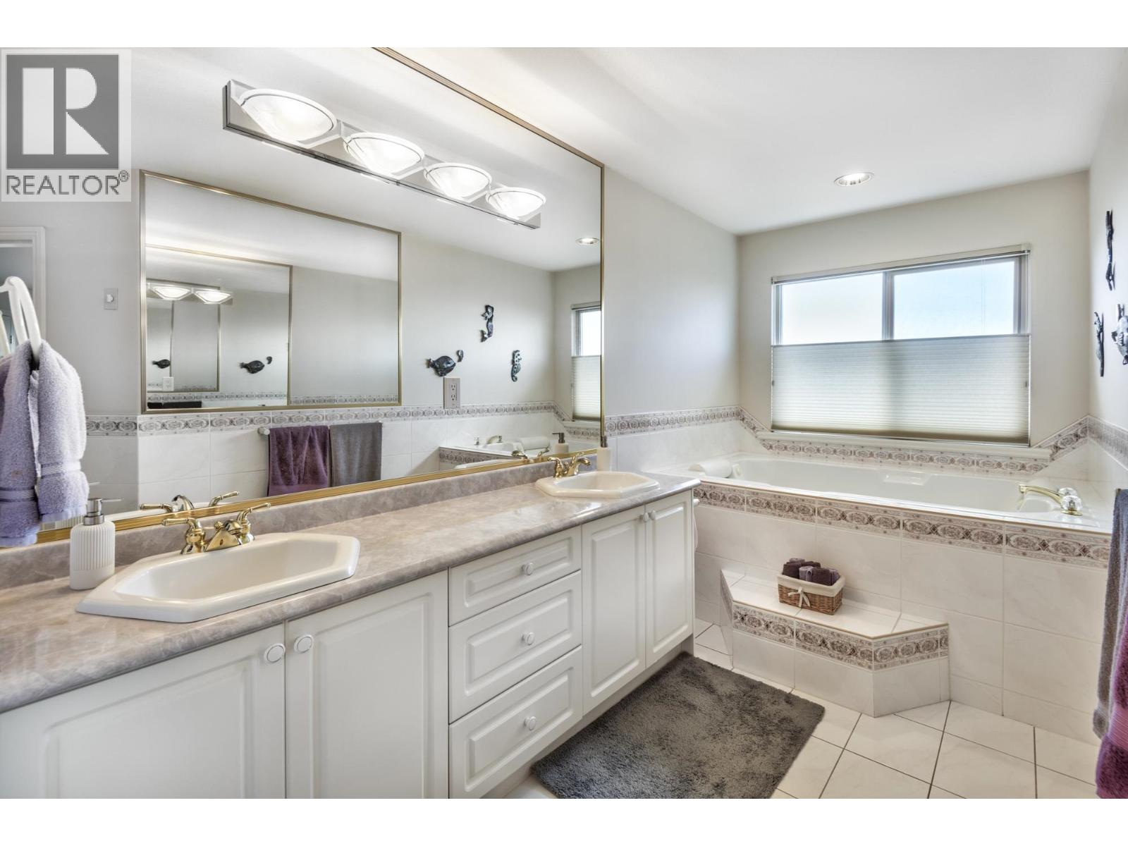 3102 Fisher Court, Coquitlam, British Columbia  V3E 2R8 - Photo 18 - R3110266