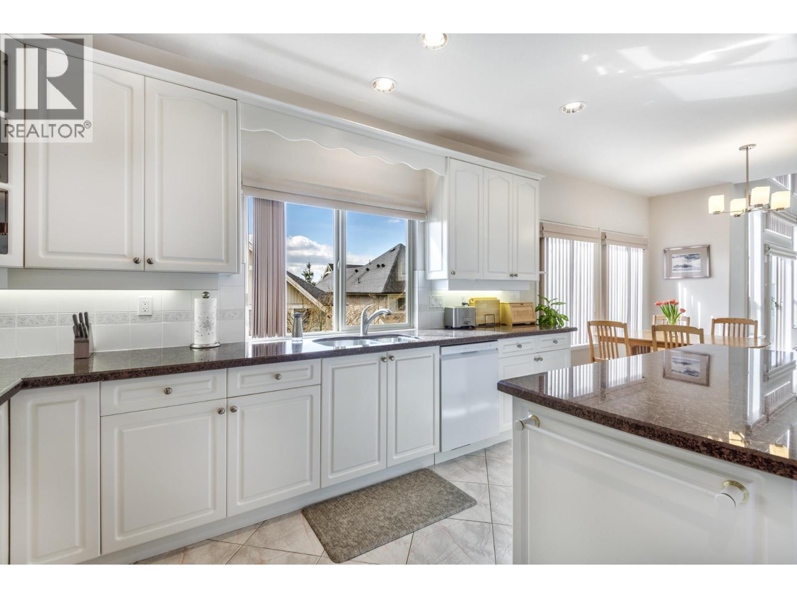 3102 Fisher Court, Coquitlam, British Columbia  V3E 2R8 - Photo 8 - R3110266