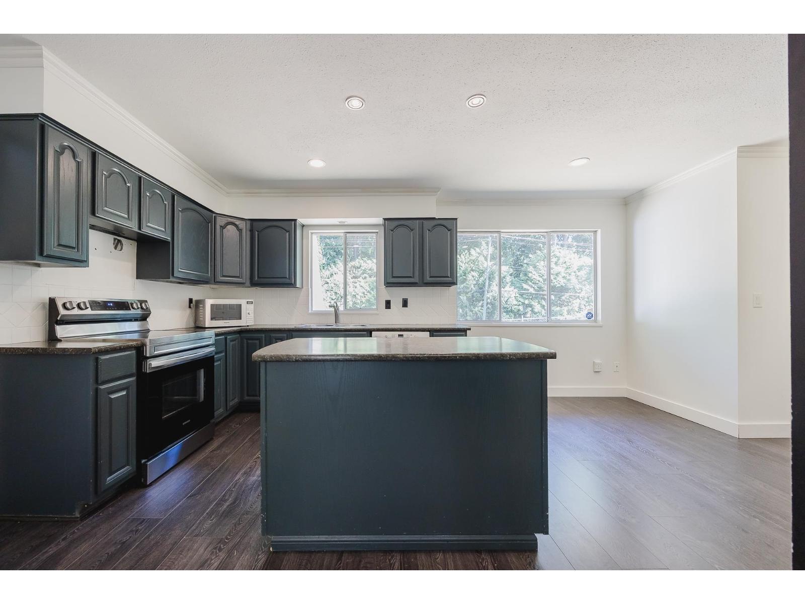 20928 96 Avenue, Langley, British Columbia  V1M 2P7 - Photo 4 - R3107488