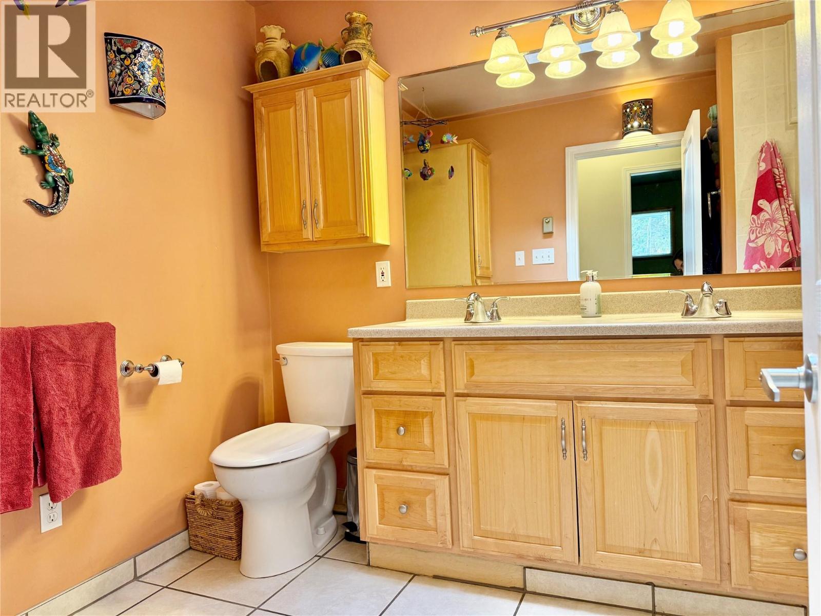 61 Kingsley Road, Christina Lake, British Columbia  V0H 1E2 - Photo 15 - 10382271