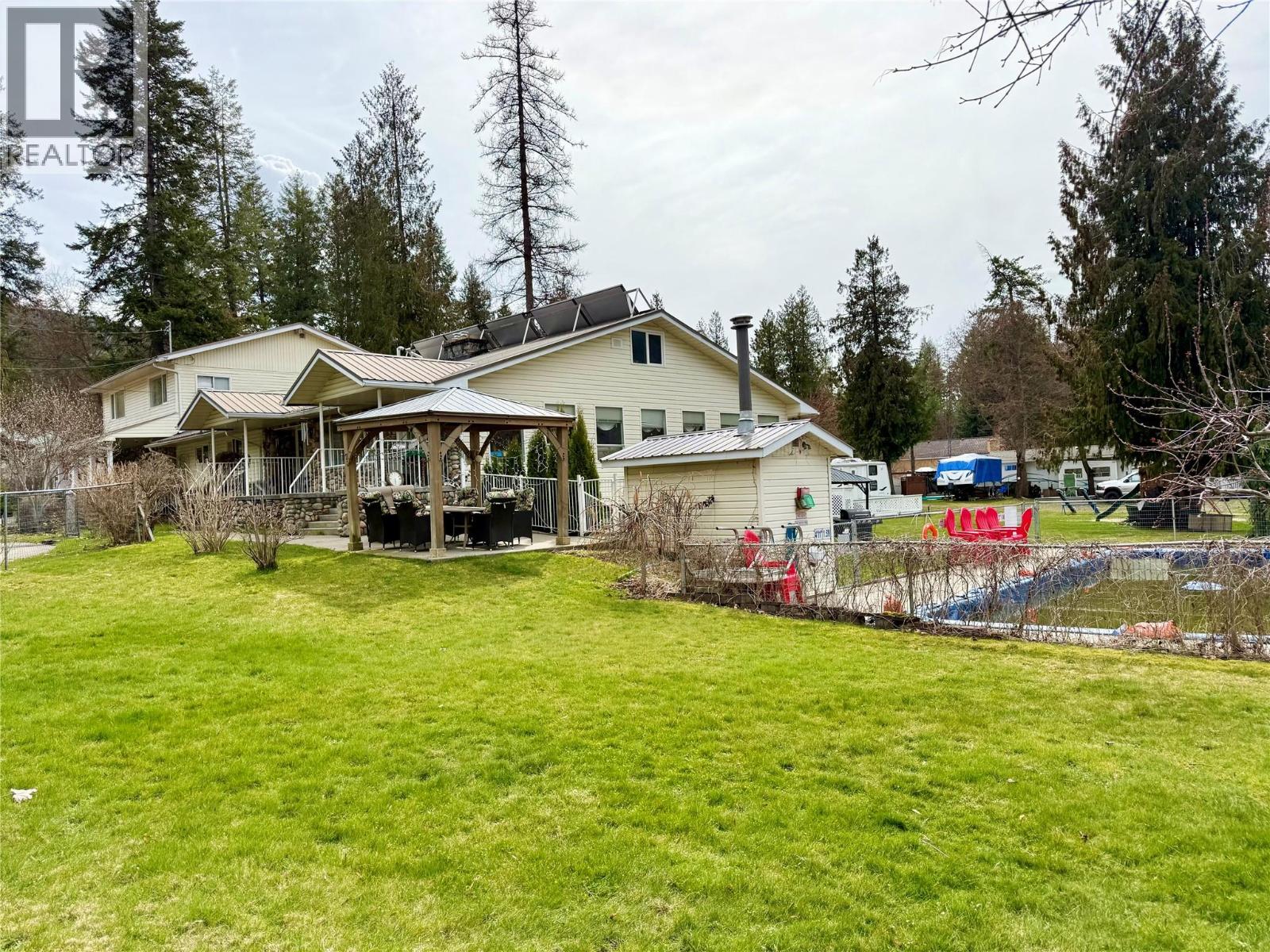 61 Kingsley Road, Christina Lake, British Columbia  V0H 1E2 - Photo 54 - 10382271