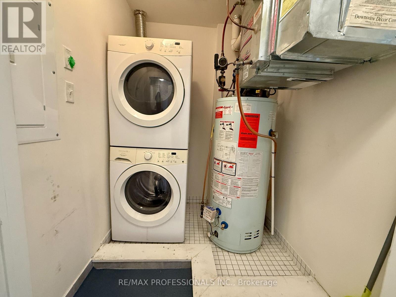 313 - 3075 Thomas Street, Mississauga, Ontario  L5M 0M4 - Photo 15 - W12938350