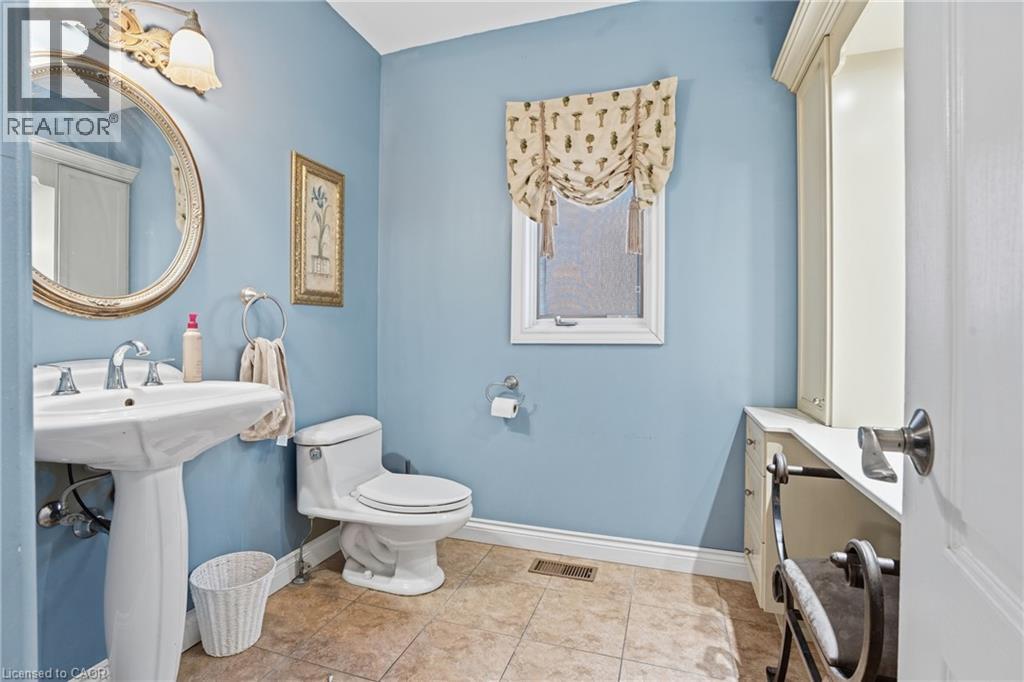 4 Lakeside Drive, Stoney Creek, Ontario  L8E 5C1 - Photo 13 - 40798027