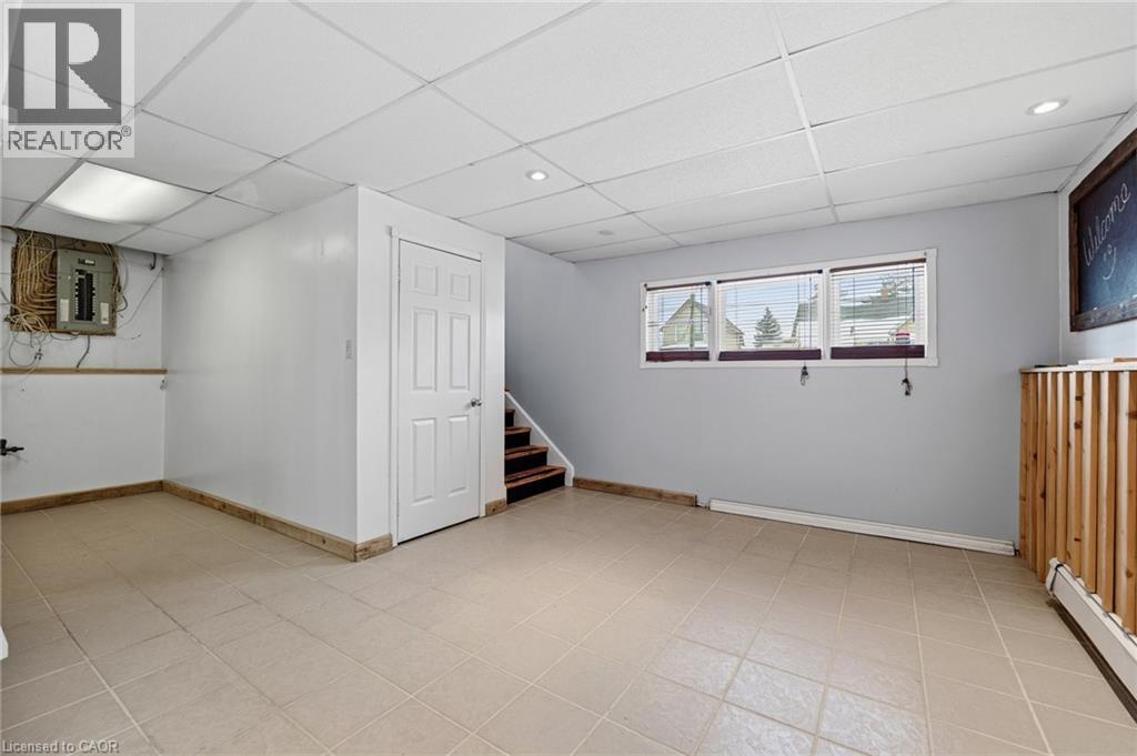 379 Southworth Street S, Welland, Ontario  L3B 2A1 - Photo 23 - 40805985