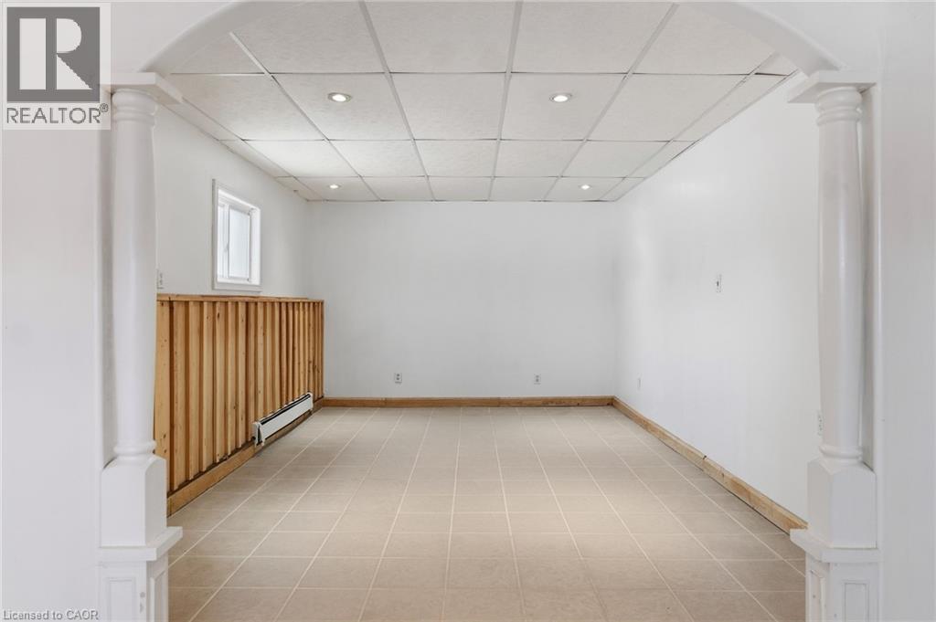 379 Southworth Street S, Welland, Ontario  L3B 2A1 - Photo 24 - 40805985